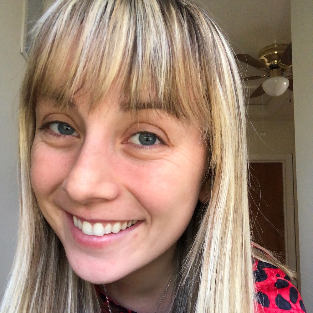 Meet your Posher, Elizabeth